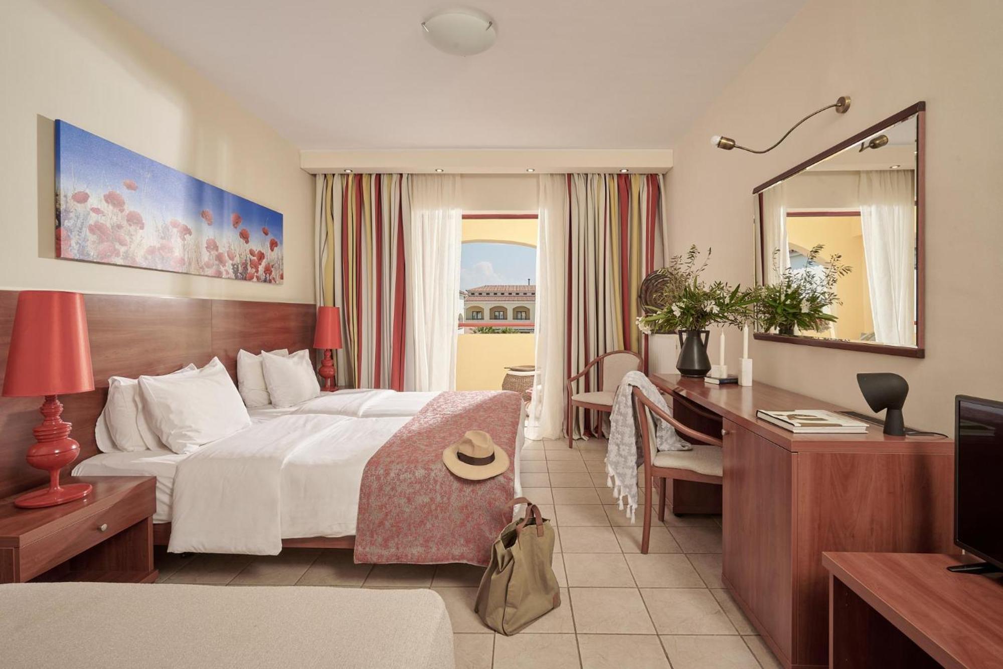 Alkyon Resort Hotel & Spa ヴラハティ エクステリア 写真